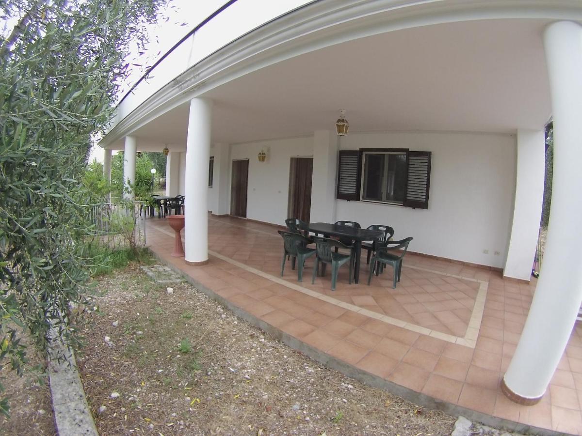 Villa elide Peschici Exterior foto